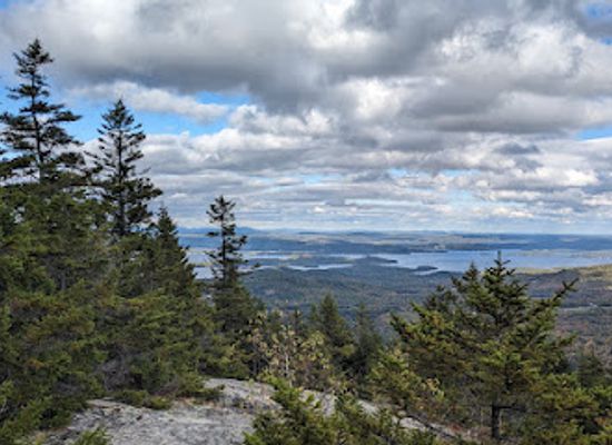 new-hampshire/belknap-county/attraction/belknap-mountain-state-forest