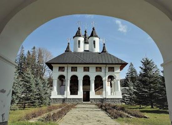 romania/prahova-valley/attraction/cheia-monastery