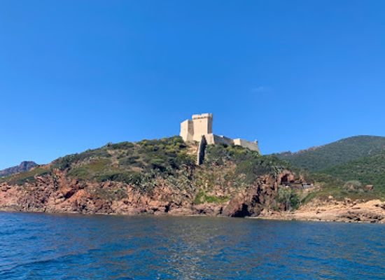 france/corsica/attraction/scandola-natural-reserve