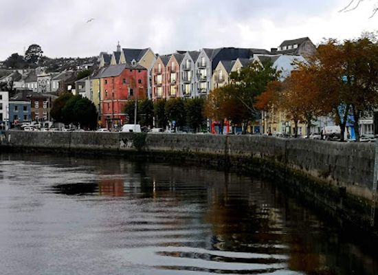 ireland/county-cork/attraction/historic-buildings-of-pope-s-quay