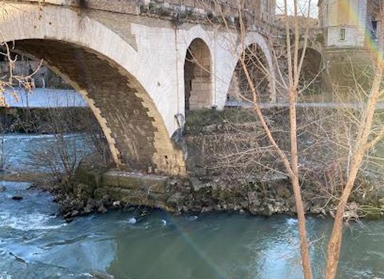italy/rome/attraction/ponte-fabricio
