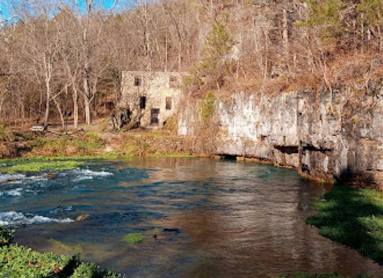 missouri/northeast-missouri/attraction/welch-spring-hospital-ruins