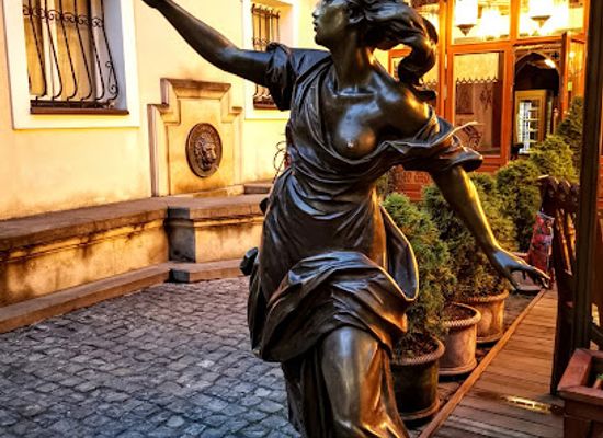 ukraine/galicia/attraction/beer-belly-of-ukraine