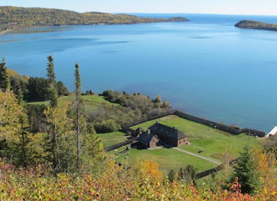 canada/parkland-region/attraction/grand-portage-national-monument