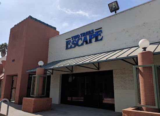 california/ventura-county/attraction/two-trees-escape