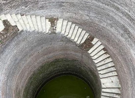 india/gujarat/attraction/helical-stepwell
