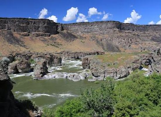 idaho/twin-falls/attraction/pillar-falls-trailhead