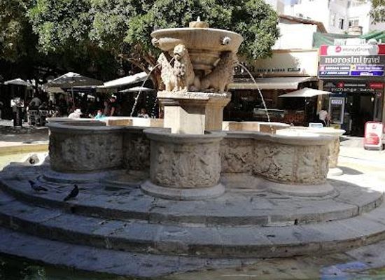 greece/crete/attraction/morosini-fountain