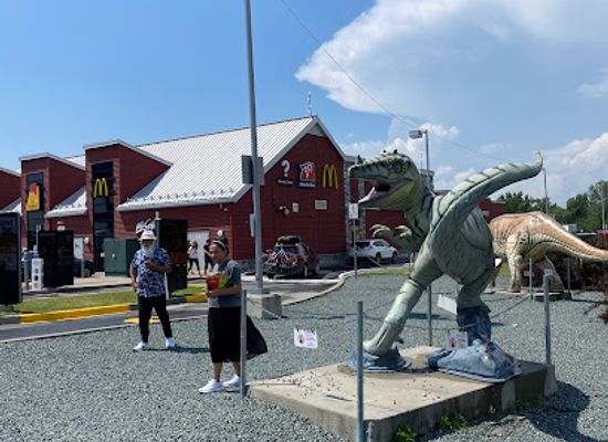 canada/eastern-townships/attraction/centre-du-quebec-dinosaur-park