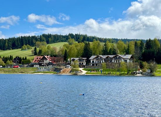 czechia/lipno-dam/attraction/frymbursky-trun