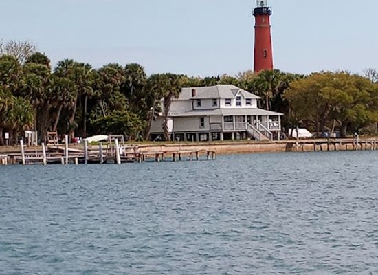 florida/ponce-inlet/attraction/the-manatee-scenic-boat-tours-dolphin-cruise