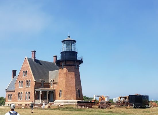 rhode-island/block-island/attraction/south-east-lighthouse