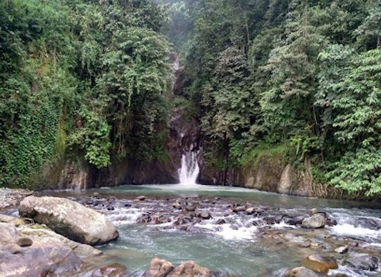 indonesia/north-sumatra/attraction/air-terjun-sampuren-putih