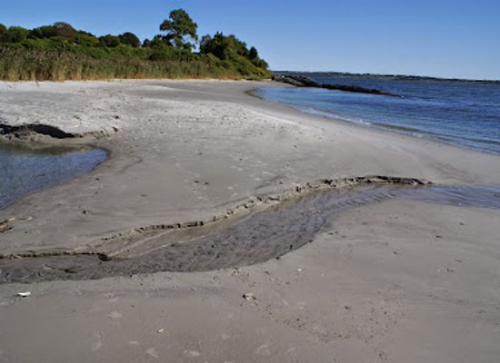 rhode-island/sachuest-point-national-wildlife-refuge/attraction/third-beach