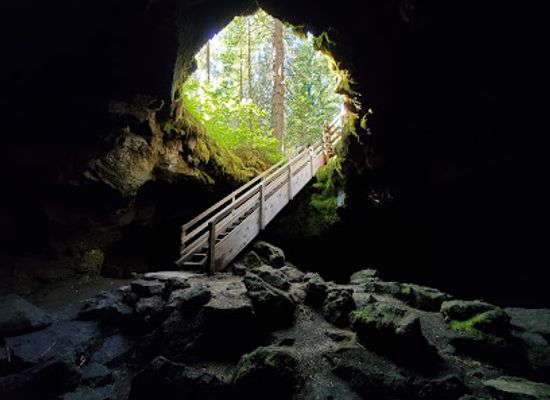 washington/central-washington/attraction/guler-ice-caves