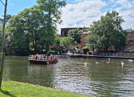 united-kingdom/stratford-upon-avon/attraction/chain-ferry