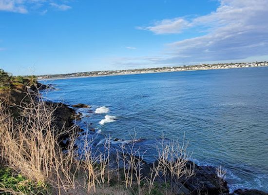rhode-island/newport-county/attraction/cliff-walk-the-breakers