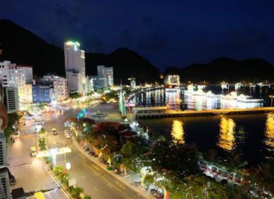 vietnam/ha-long/attraction/cat-ba-island