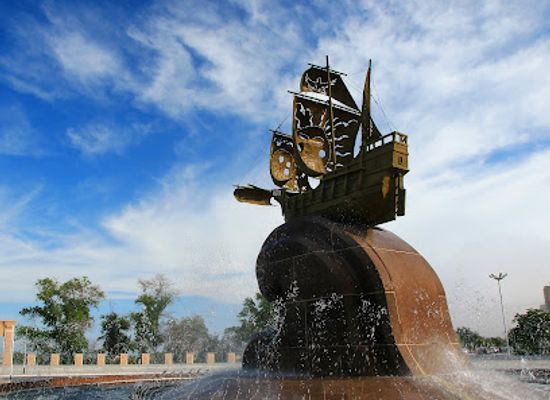 kazakhstan/mangystau-peninsula/attraction/monument-ship
