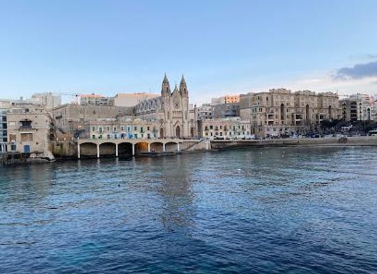 malta/qawra/attraction/st-julian-s-bay