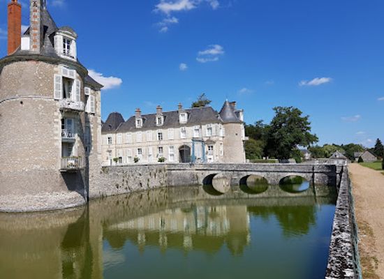 france/centre-val-de-loire/attraction/chateau-d-avaray