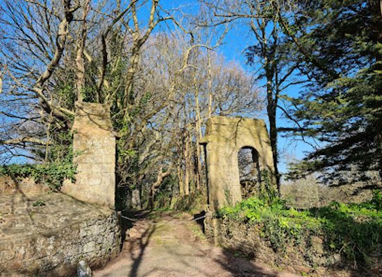 guernsey/pleinmont-point/attraction/talbot-valley