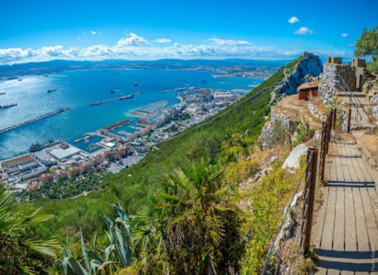 gibraltar/queen-s-road/attraction/douglas-lookout