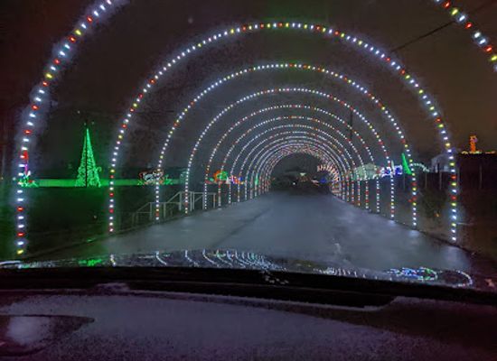 tennessee/tri-cities/attraction/shadrack-s-christmas-wonderland