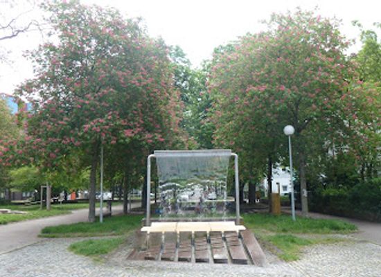 germany/stuttgart/bad-cannstatt/attraction/tor-brunnen