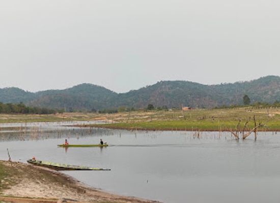 laos/khammouane-province/attraction/big-wooden-boat