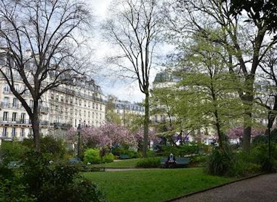 france/paris/attraction/square-paul-langevin