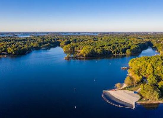 north-carolina/hickory/attraction/lake-norman