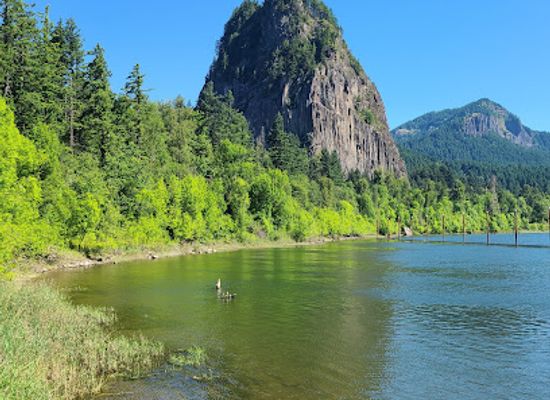 oregon/cascade-mountains/attraction/beacon-rock-state-park