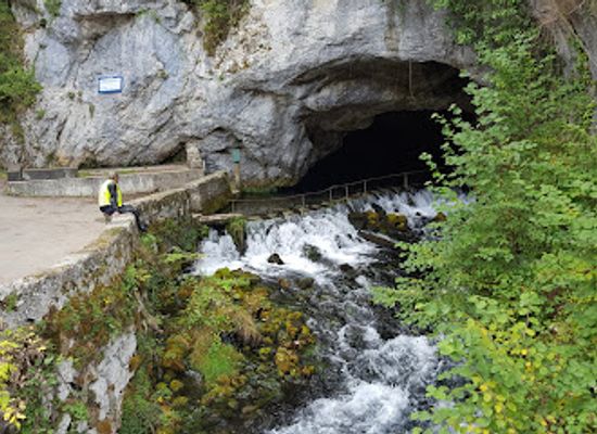 france/pyrenees/attraction/la-fontaine-de-fontestorbes