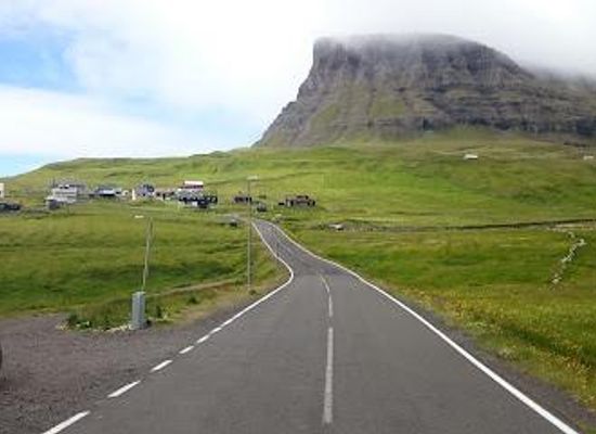 faroe-islands/torshavn/attraction/view-on-mullafossur-and-gasadalur-village
