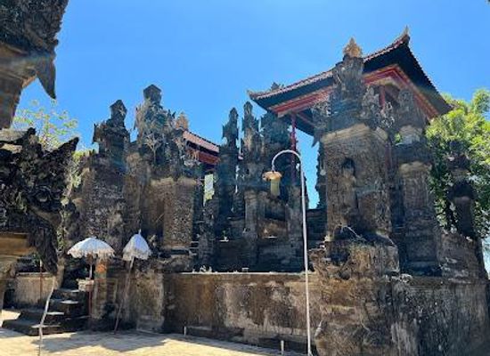 indonesia/bali/attraction/pura-maduwe-karang