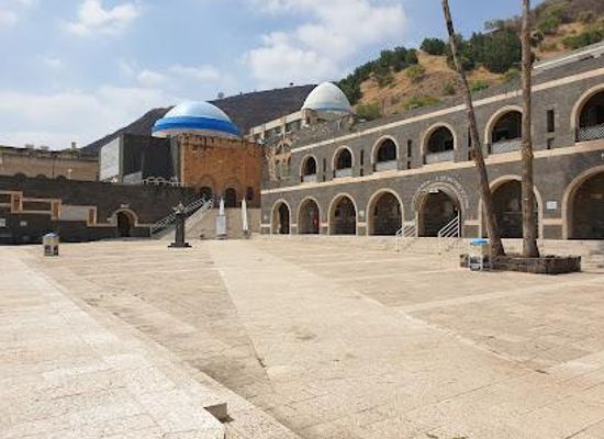 israel/tiberias/attraction/tomb-of-rabbi-meir