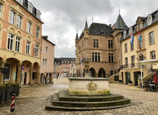 luxembourg/echternach/attraction/place-du-marche