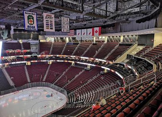 new-york/new-york-metropolitan-area/attraction/prudential-center