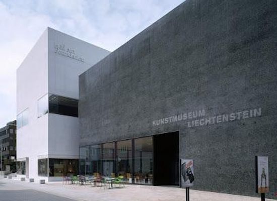 liechtenstein/balzers/attraction/kunstmuseum-liechtenstein
