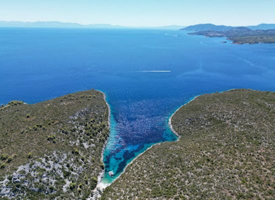 greece/sporades/attraction/kokkalias-beach