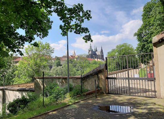 czechia/bohemia/attraction/singing-fountain