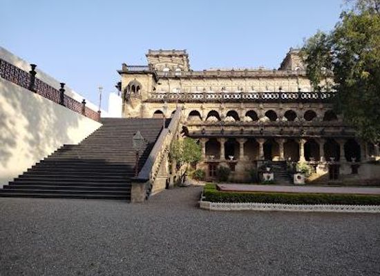 india/rajkot/attraction/naulakha-palace