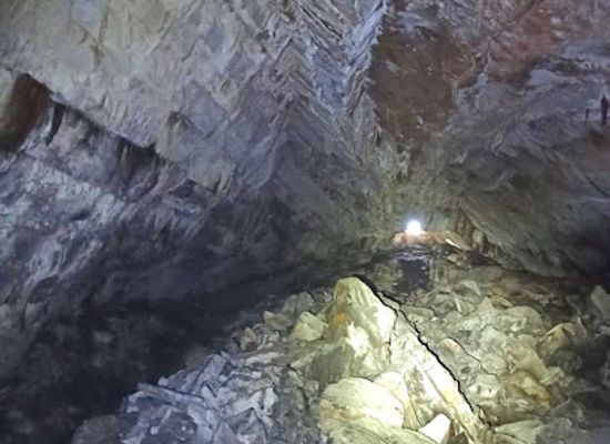albania/kurbin/attraction/cave-of-kabash