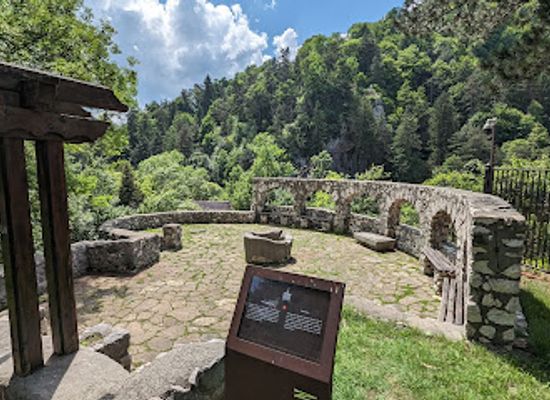 romania/bran-moieciu/attraction/belvedere-castel-bran