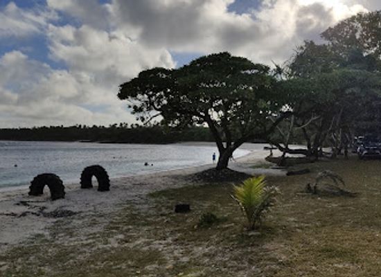 vanuatu/shefa-province/attraction/honeymoon-beach