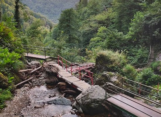 georgia/adjara/attraction/merisi-waterfall