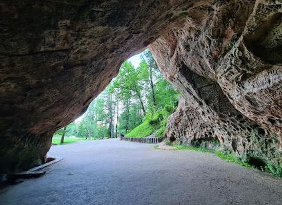 latvia/sigulda/attraction/gutman-s-cave