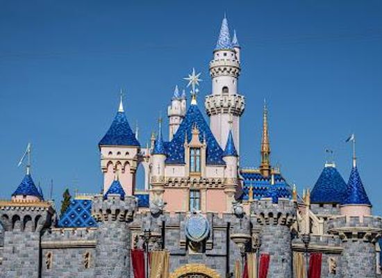 california/anaheim/attraction/sleeping-beauty-castle-walkthrough