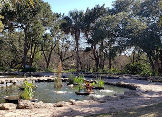 texas/central-texas/attraction/mayfield-park-and-nature-preserve